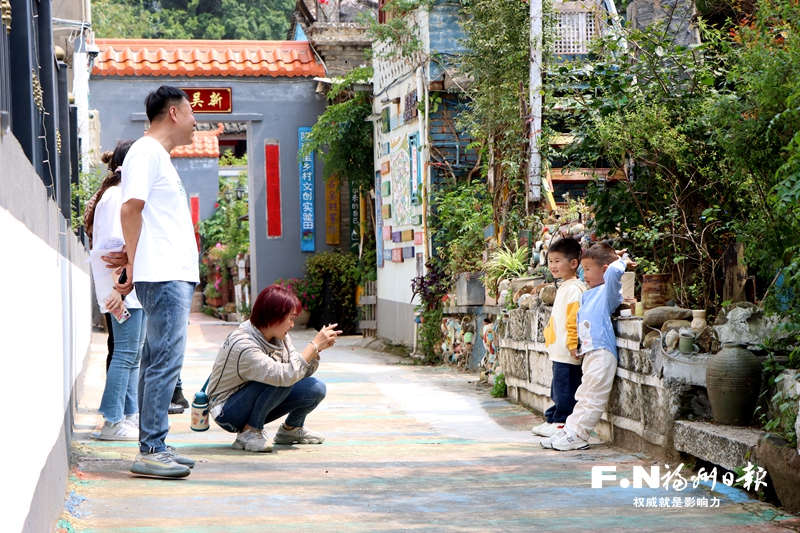 特产“走出去” 人气“引进来”——探访长乐吴村村的富民兴村路 特产“走出去” 人气“引进来”——探访长乐吴村村的富民兴村路