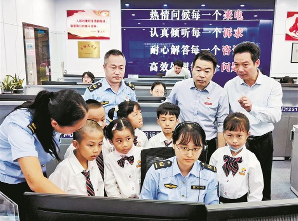 厦门市市场监督管理局:创新监管举措 激发市场活力-新华网(图2) 厦门市市场监督管理局:创新监管举措 激发市场活力-新华网(图2)