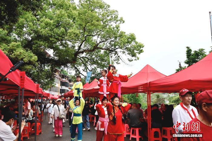 灶台变擂台 福建三明乡村厨师大赛“烹”出烟火气-新华网(图2)