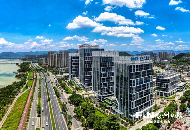 福州市科创走廊载体加速建设金山橘园智能产业园C地块主体结构封顶-新华网