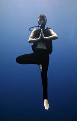 印尼巴厘岛新开潜水禅修和水下瑜伽课程