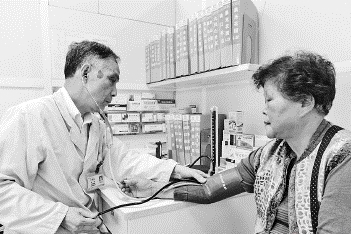 仁医江国敦 47年守护病人