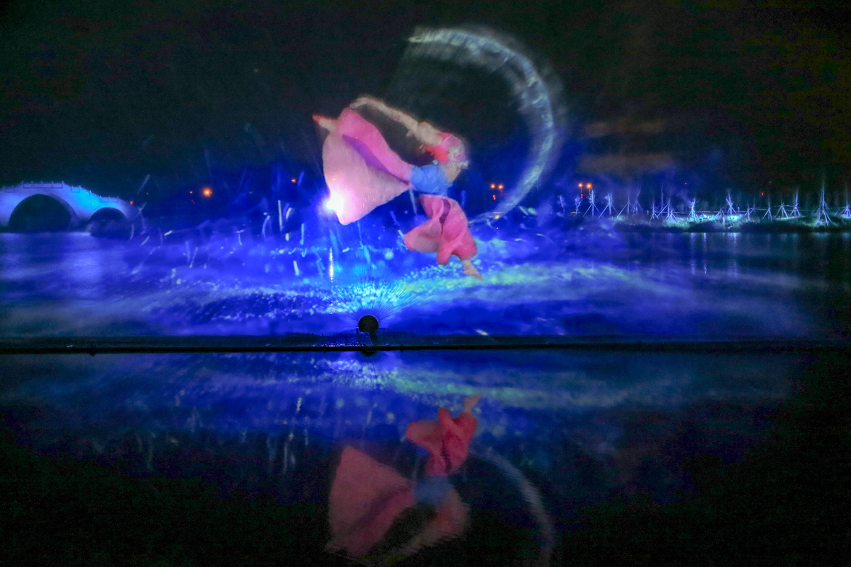 美!光与水交织舞动湄洲岛