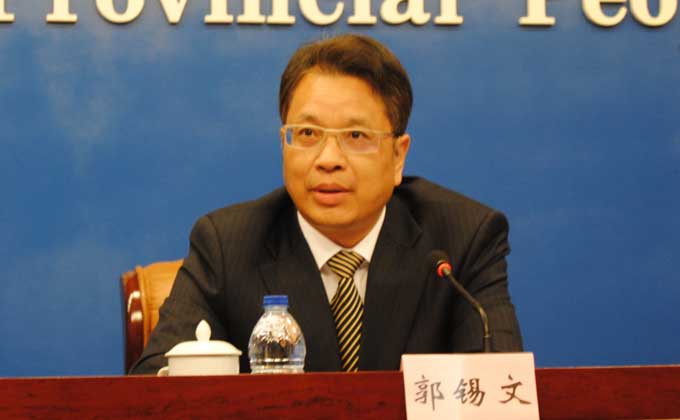 宁德市委书记郭锡文介绍宁德经济社会发展情况